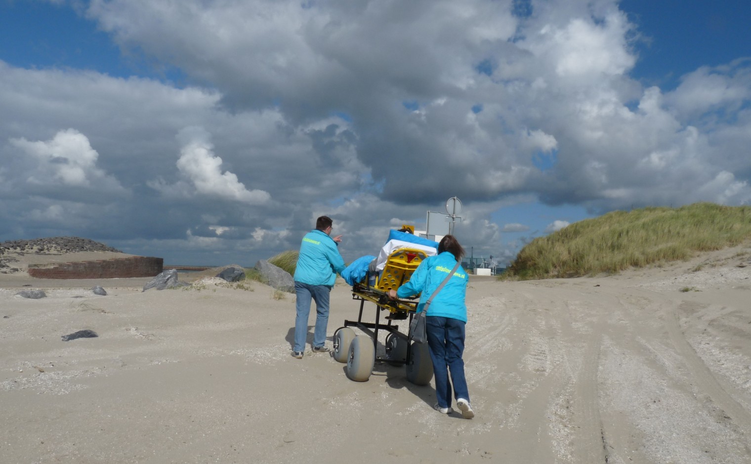 Stichting Ambulance Wens: IJmuiden aan Zee.