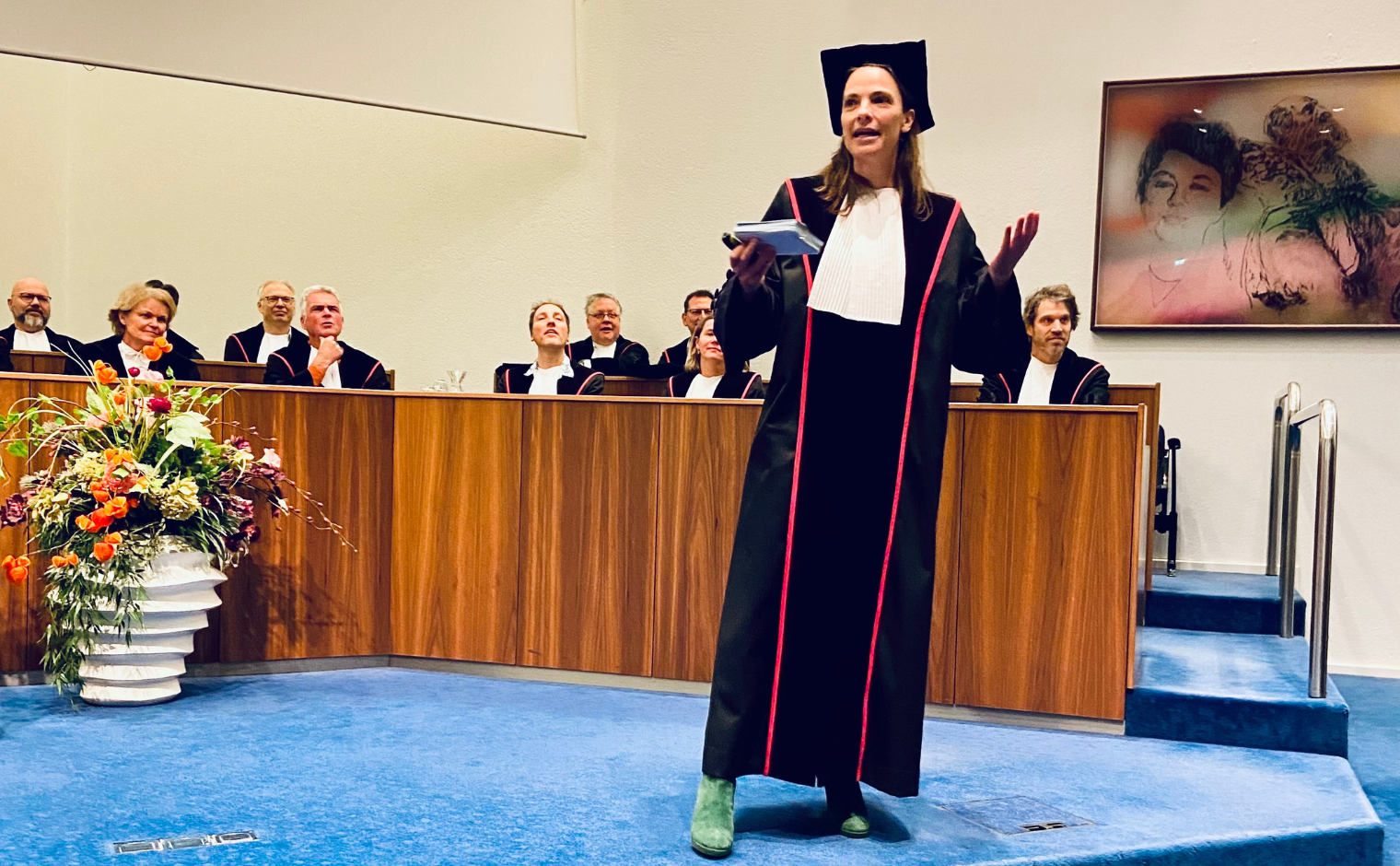 Sara Kinsbergen tijdens haar oratie in de aula van de Radboud Universiteit, 18 januari 2024.