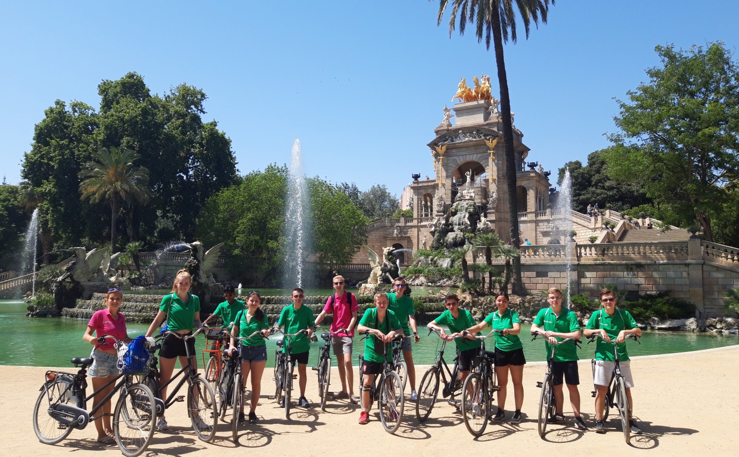 Tijdens de fietstocht in Barcelona.
