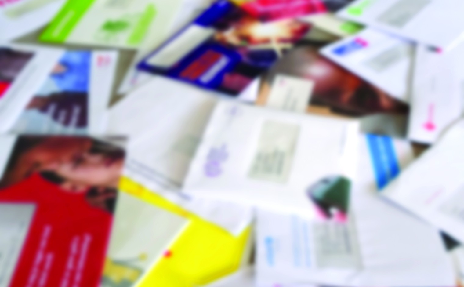Diverse mailpacks, vervaagd