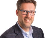 Samuel Visser verruilt Nederlands Bijbelgenootschap voor World Vision Nederland