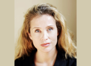War Child Nederland-oprichter Willemijn Verloop verzorgt sluiting Vakdag 2024