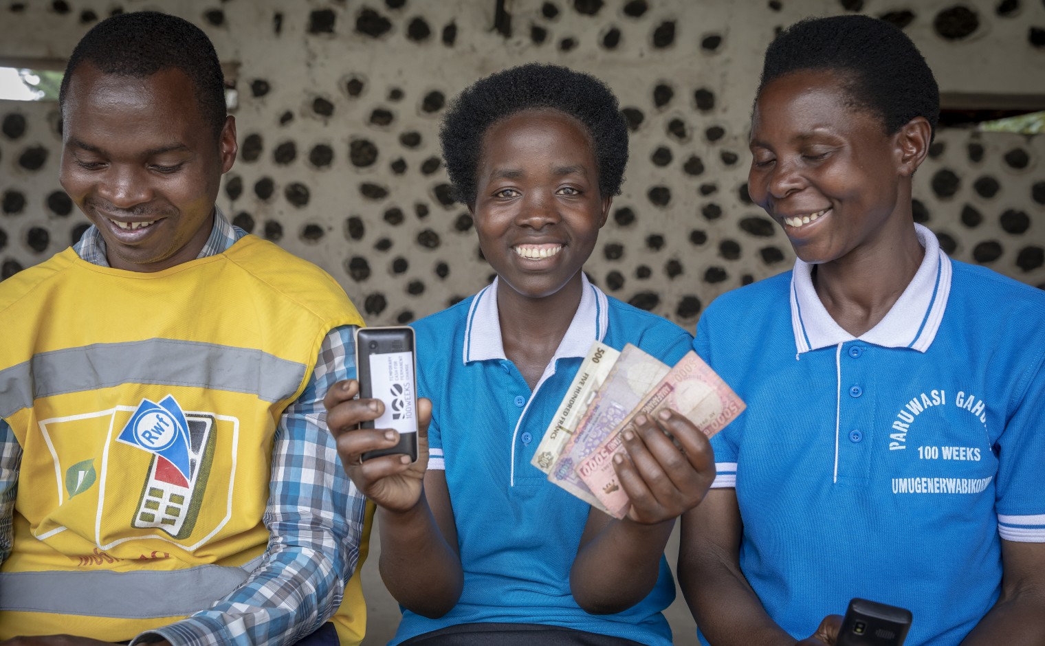 100weeks is gestart in Rwanda.