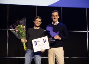 VluchtelingenWerk sleept Friends of Search Award in de wacht