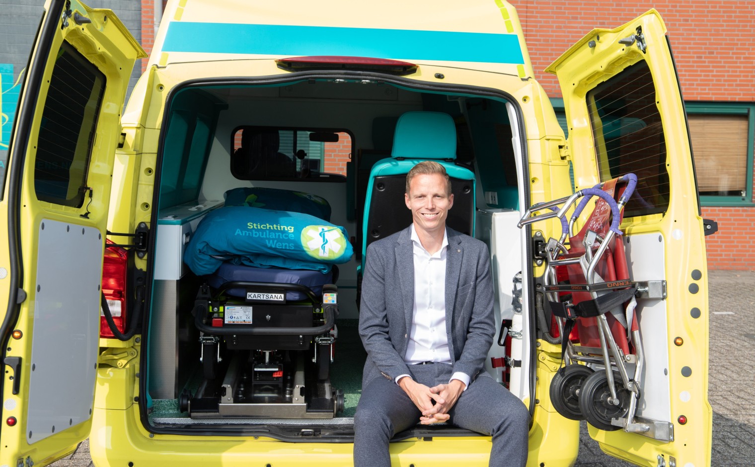 Kees Veldboer (34) neemt de leiding van Stichting Ambulance Wens van zijn onlangs overleden vader en naamgenoot over.