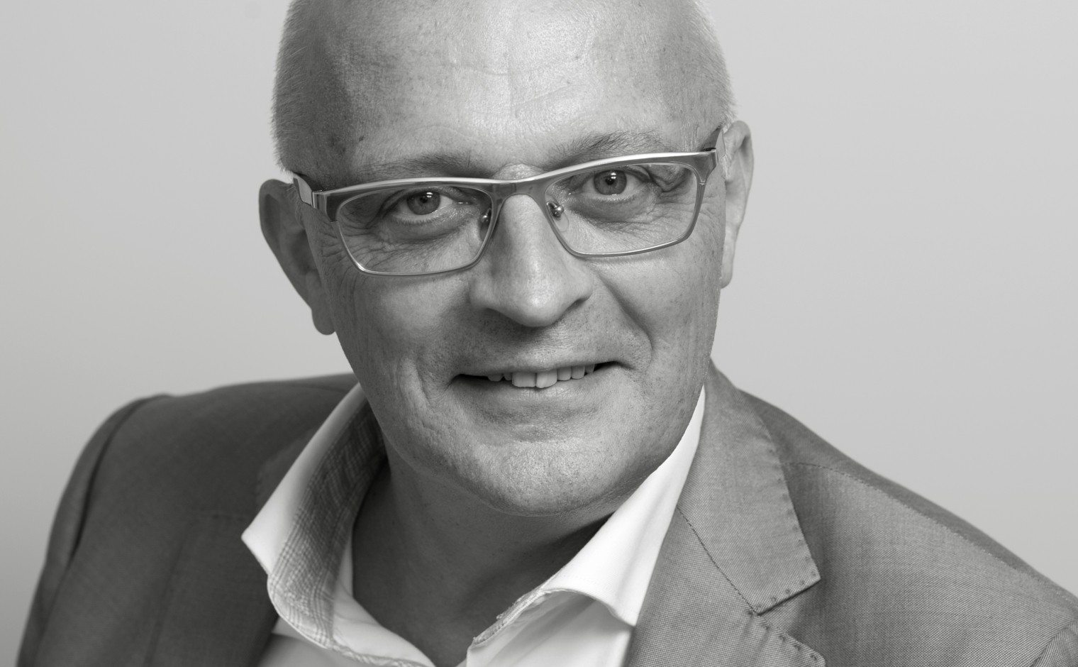 Martin Bauman - Voormalig partner bij PWC (1998 – 2017). Martin Bauman (1958) is als zelfstandig adviseur bij Baumannnen B.V.