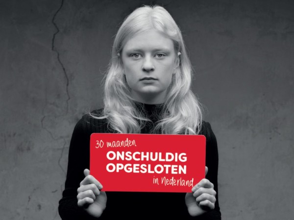 Het Vergeten Kind zet de kijker direct in de ‘alarmstand’
