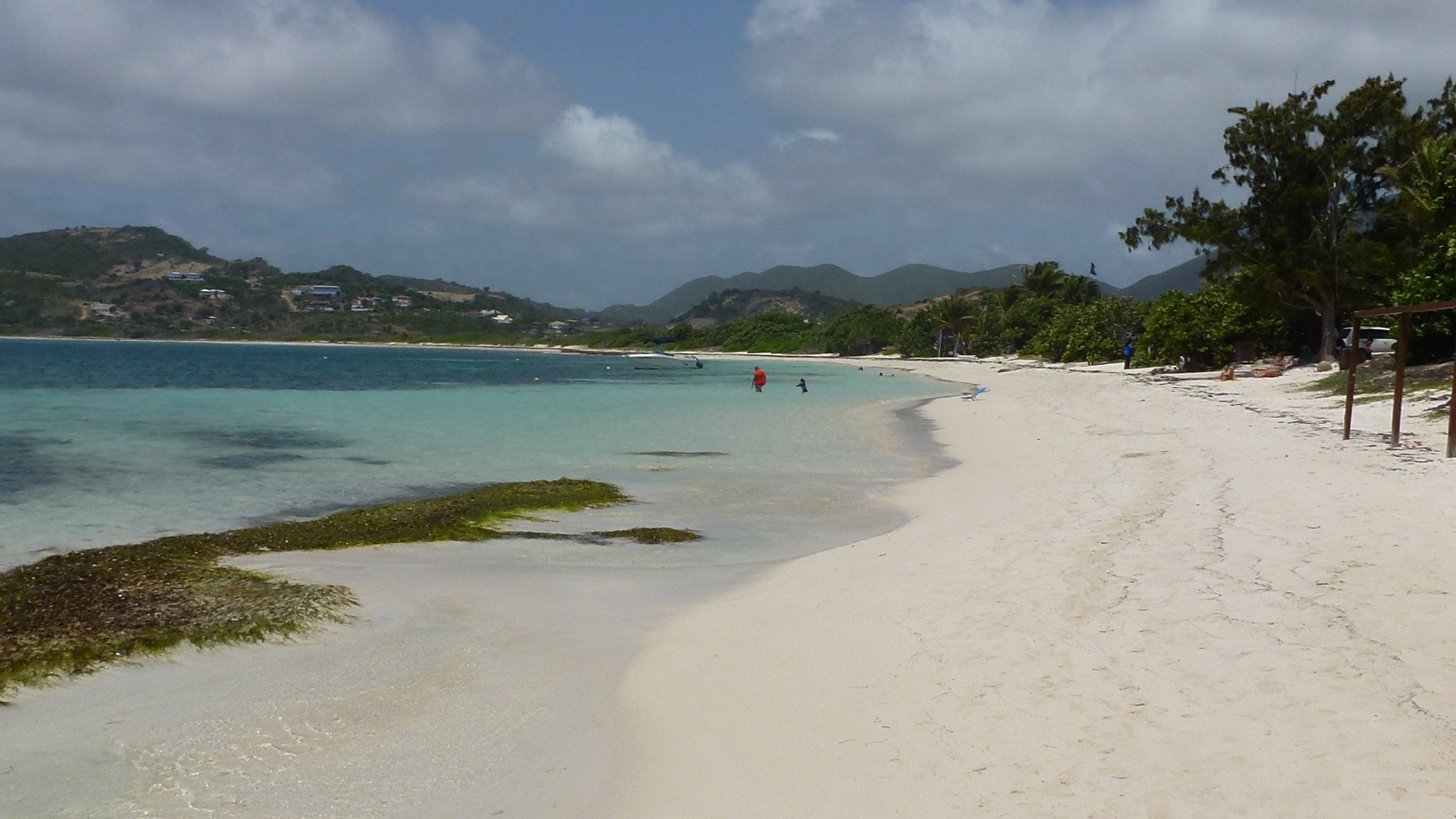 Op de eilanden zijn de stranden leeg (C) Gea Broekema